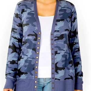 NWT Cardigan blue Camo with snap buttons